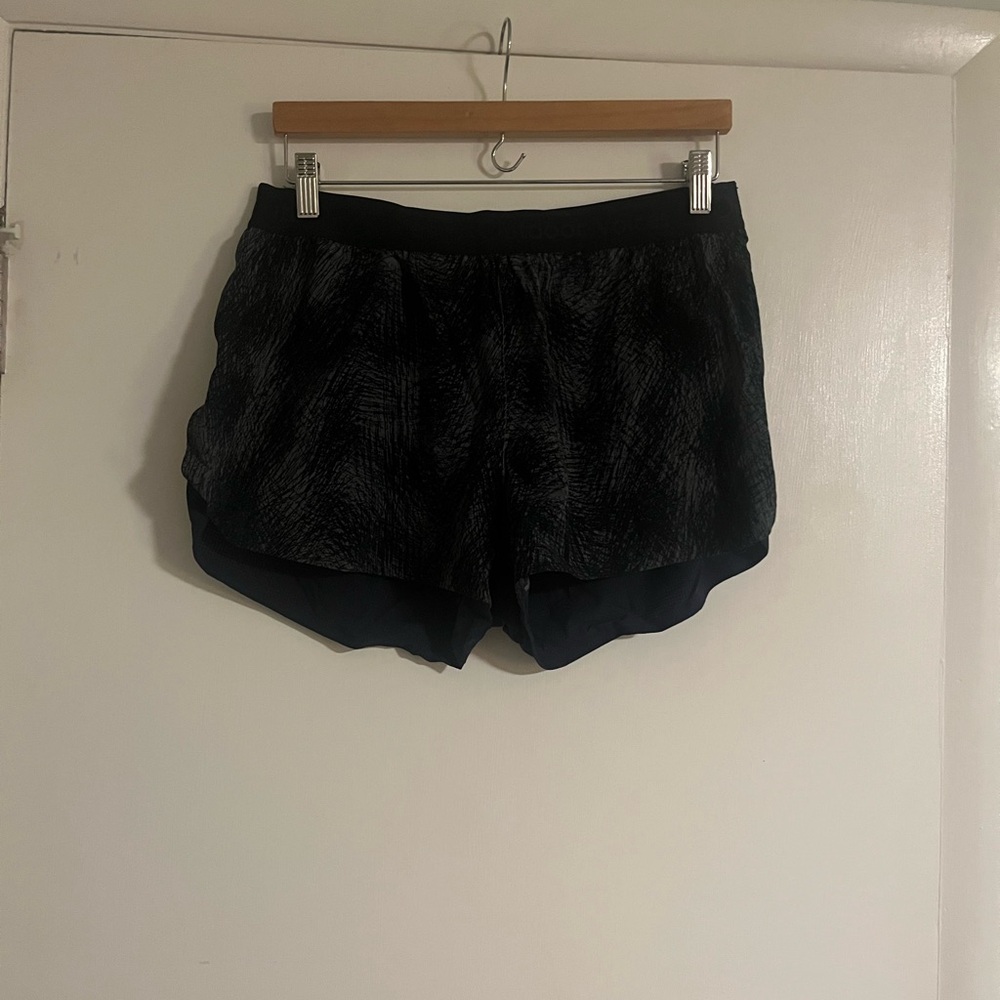 Outdoor Voices Running Shorts size L